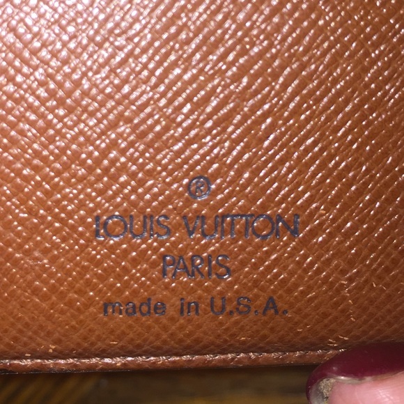 Authentic Louis Vuitton Kisslock Wallet - Picture 8 of 8